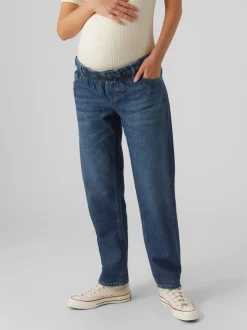 Sitter Under Bulan Jeans