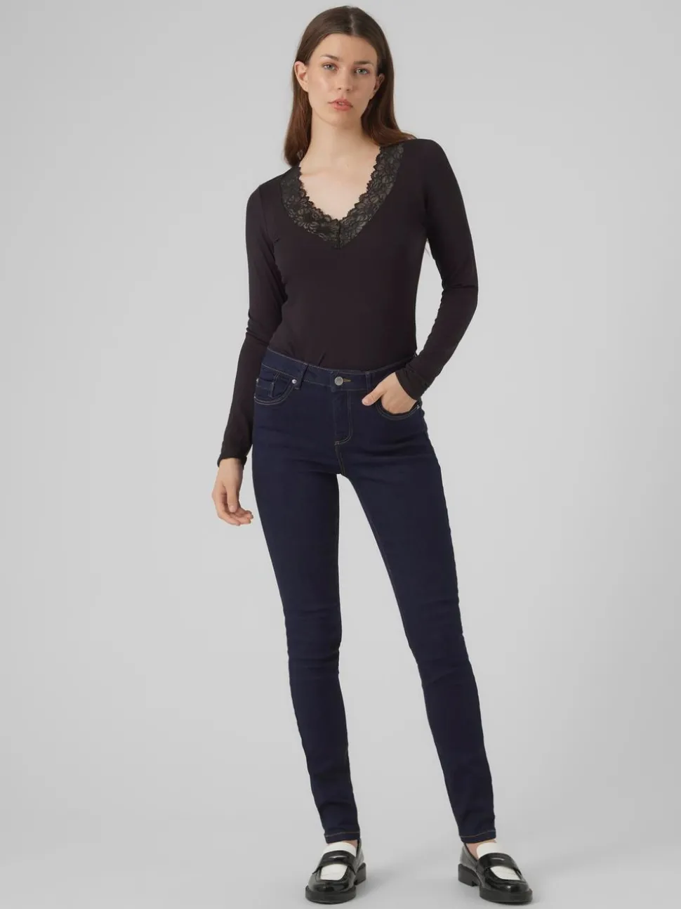 VMALIA Medelhög Midja Slim Fit Jeans