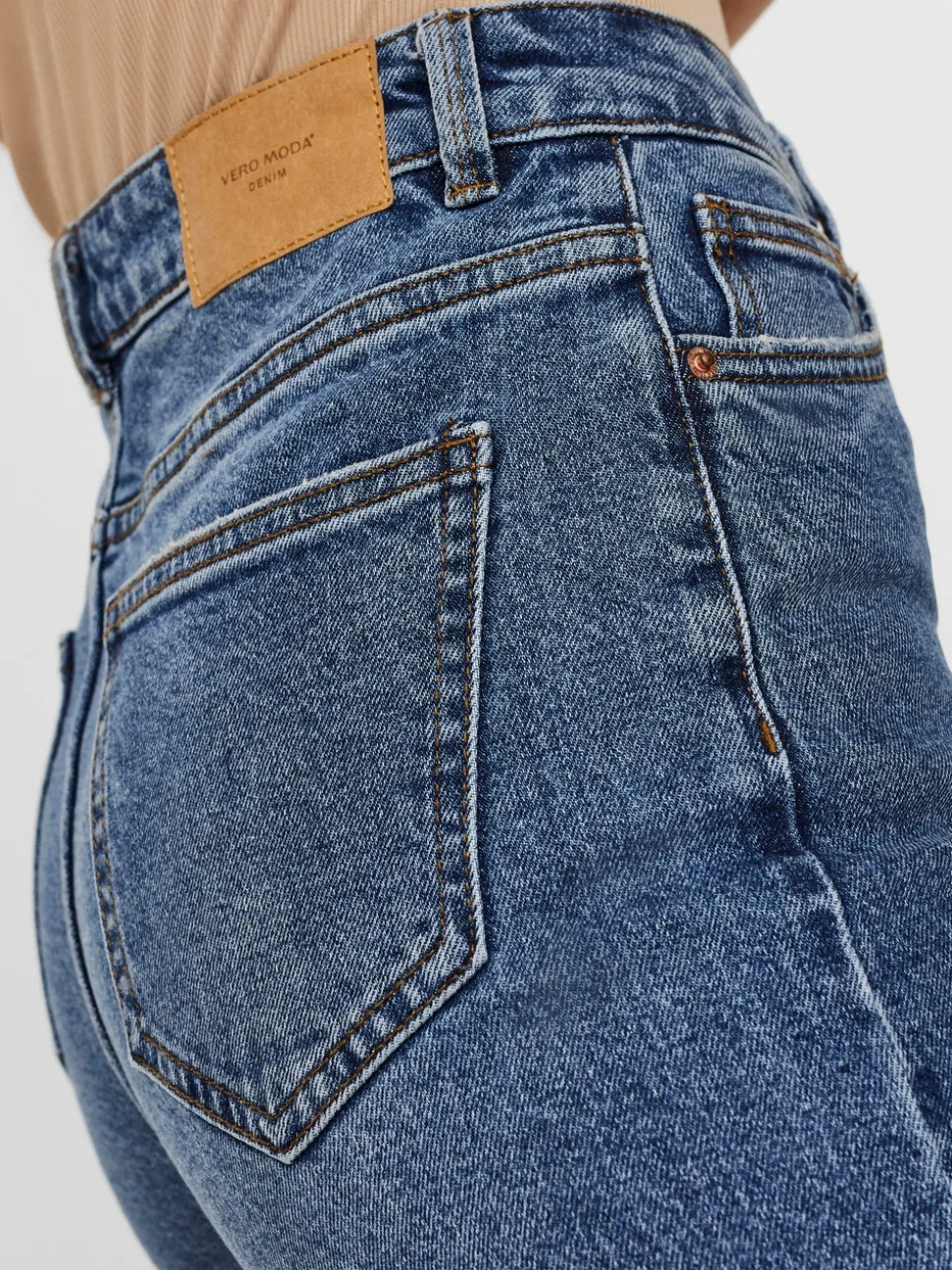 VMBRENDA Hög Midja Rak Passform Jeans