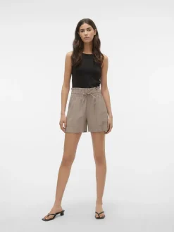 VMCARISA Shorts