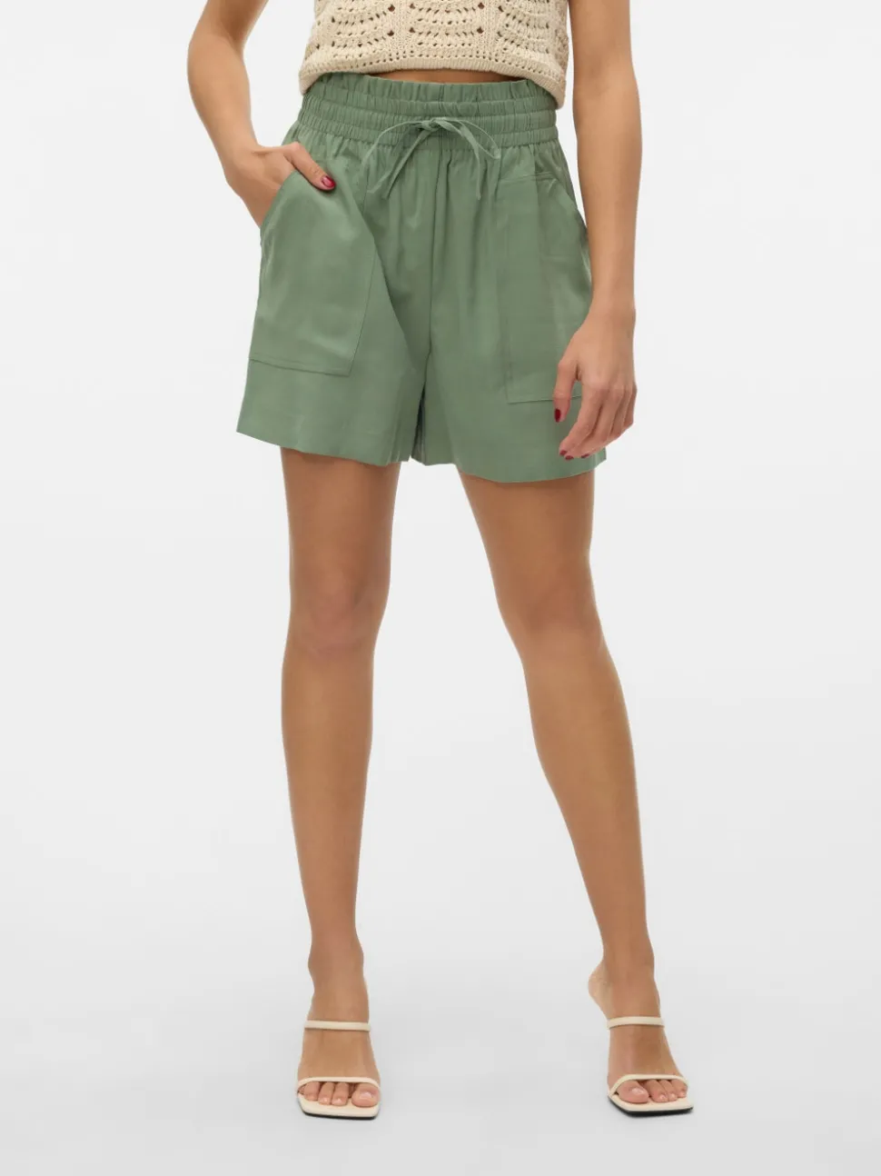 VMCARISA Shorts