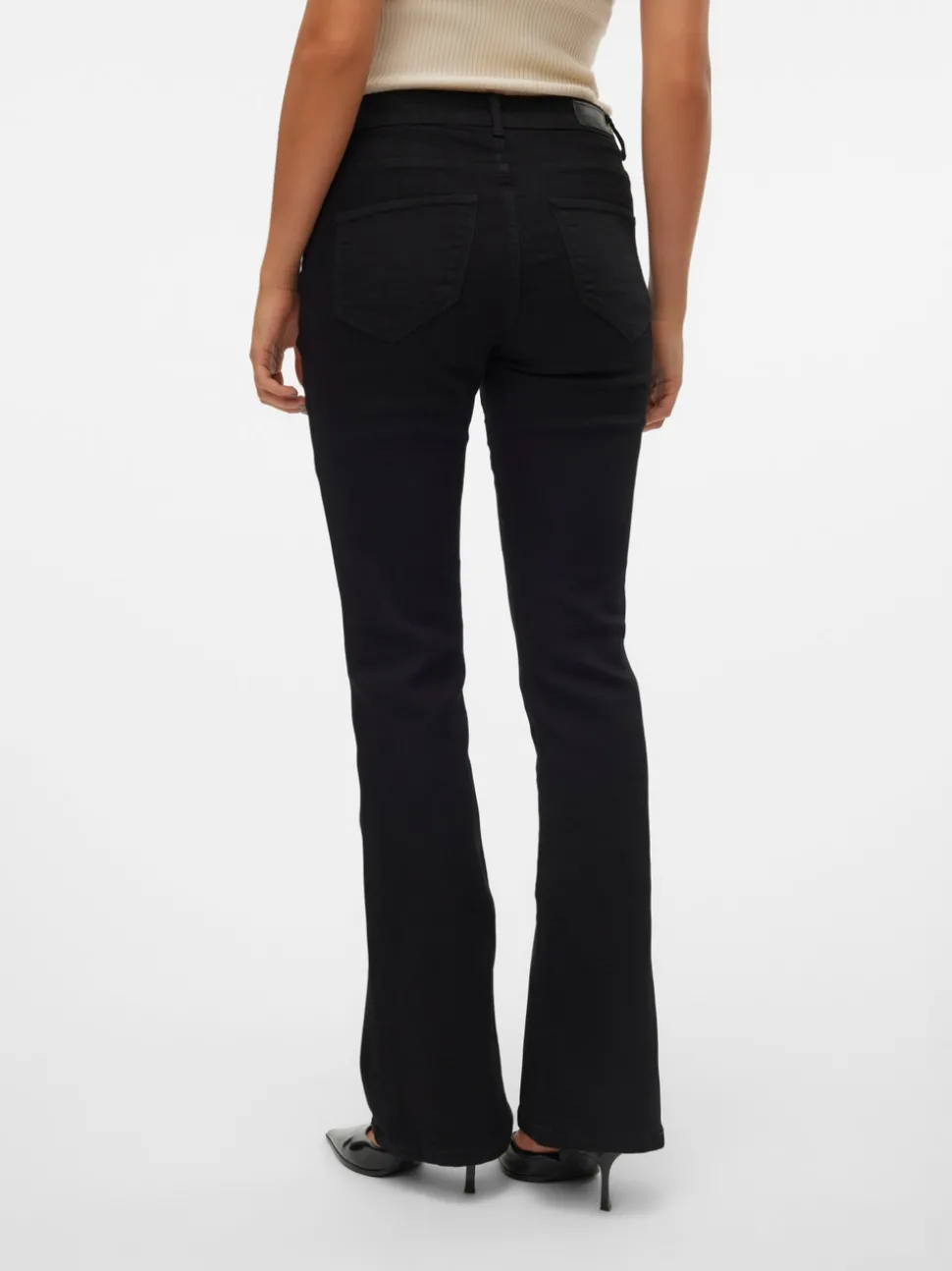 VMELLY Medelhög Midja Utsvängd Passform Jeans