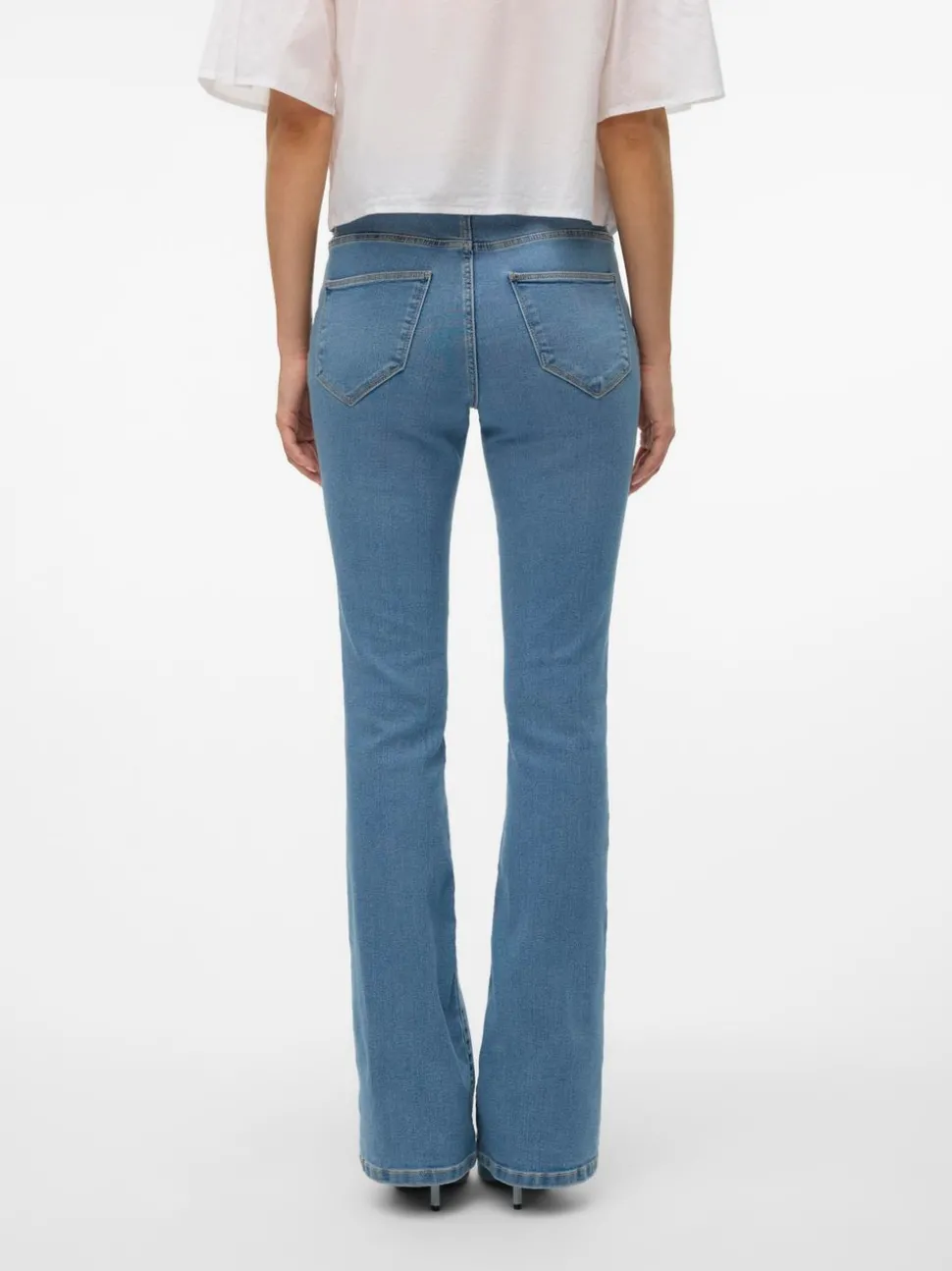 VMELLY Medelhög Midja Utsvängd Passform Jeans