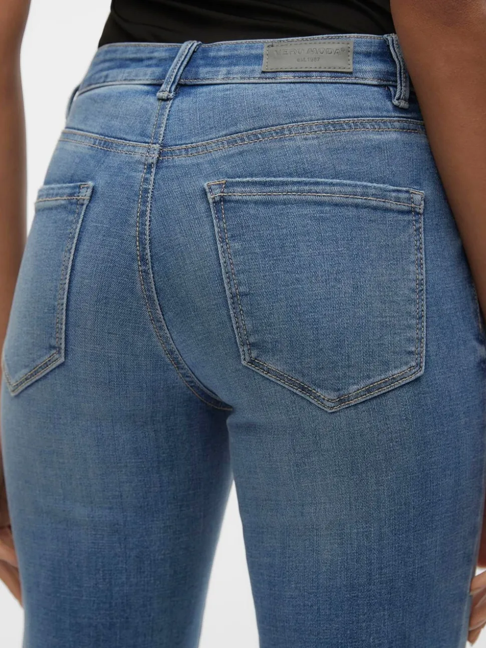 VMFLASH Medelhög Midja Rak Passform Jeans