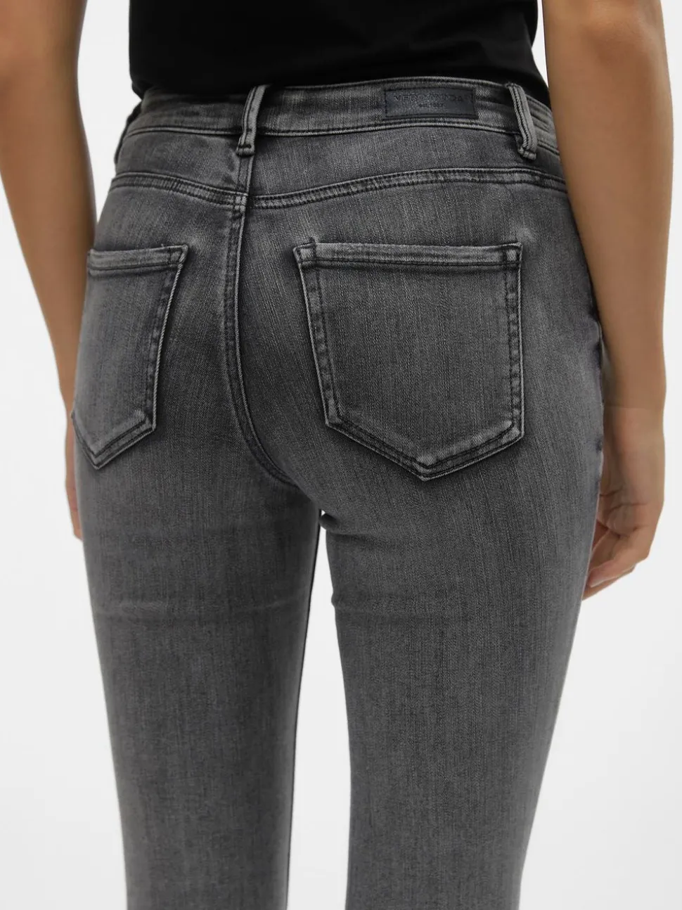 VMFLASH Medelhög Midja Utsvängd Passform Jeans