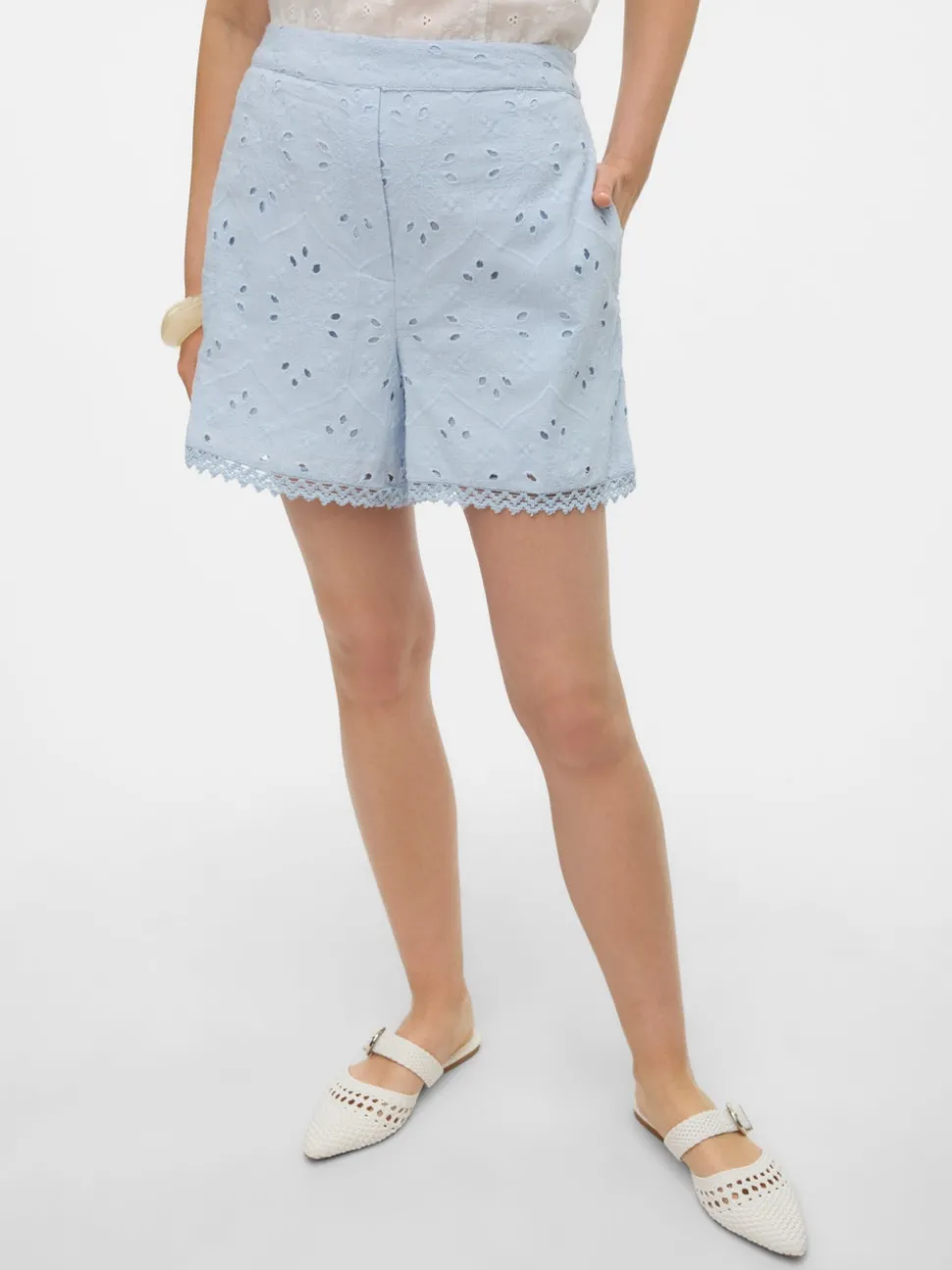 VMIRINA Shorts