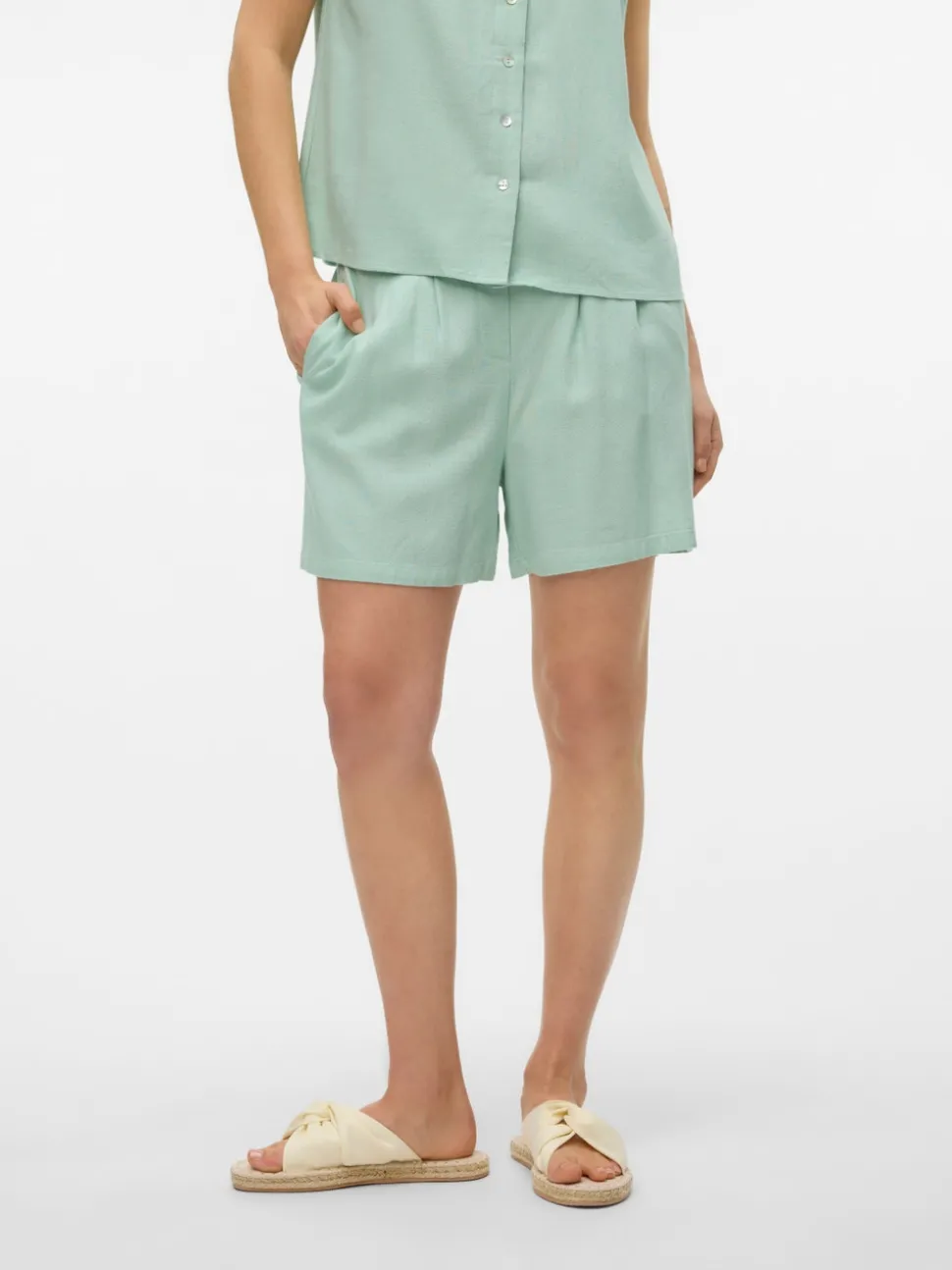 VMJESMILO Shorts