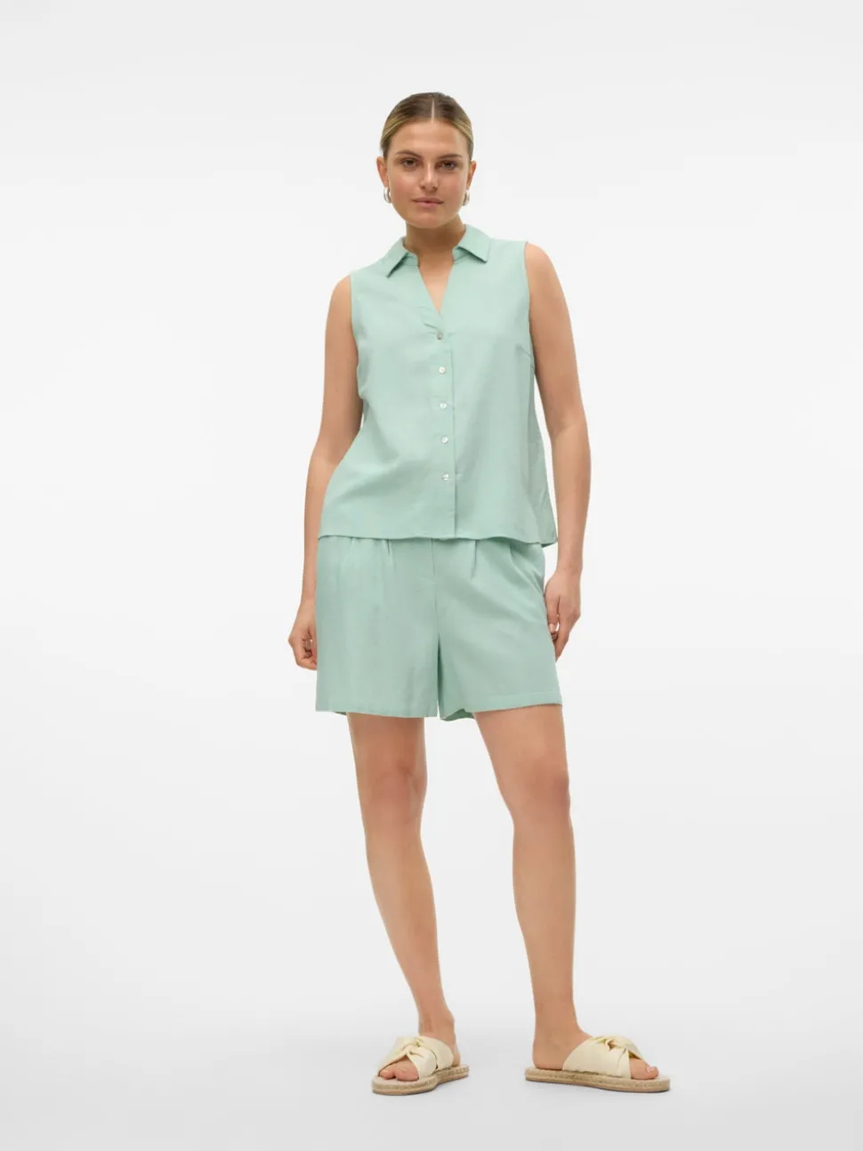 VMJESMILO Shorts
