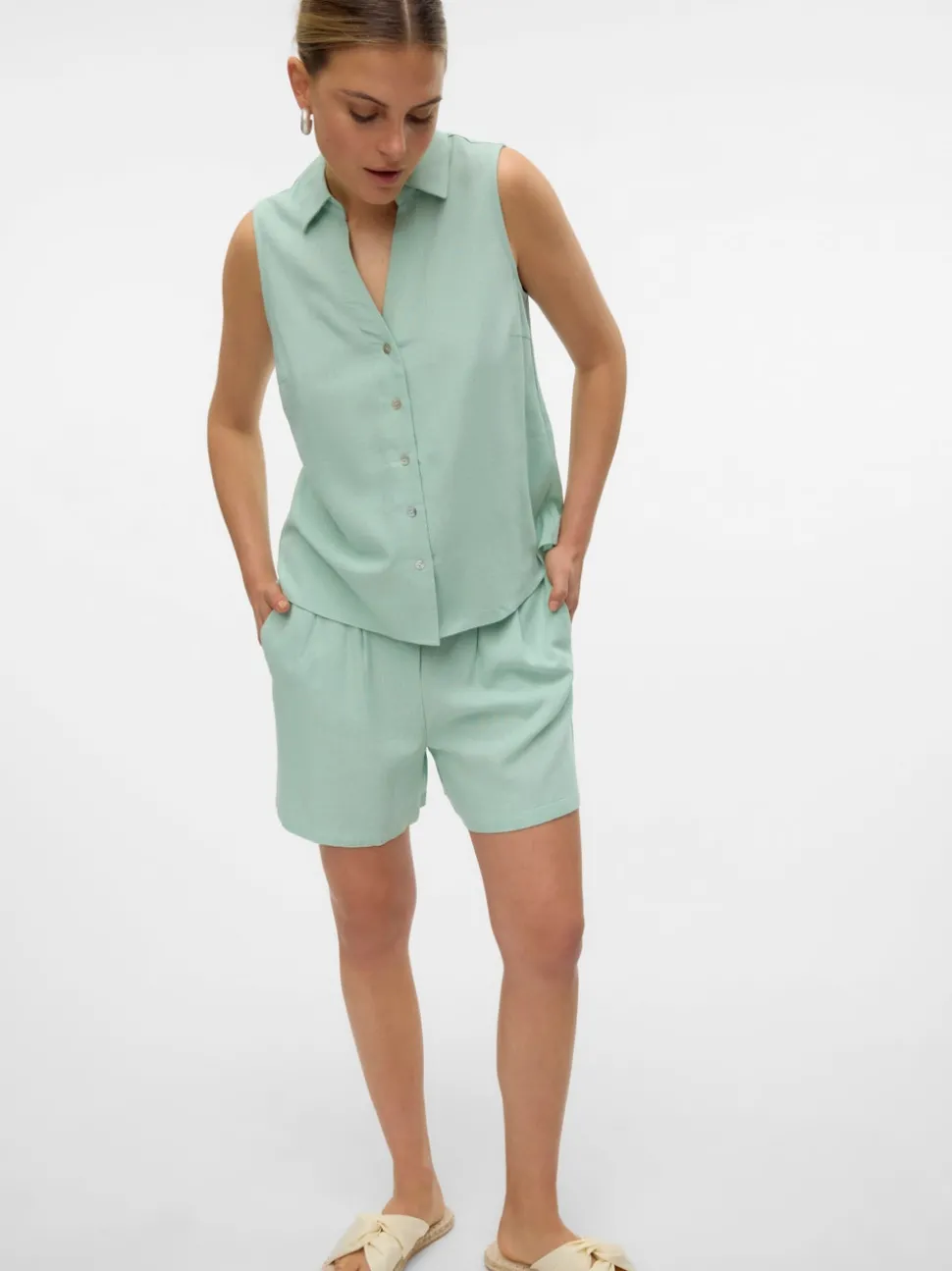 VMJESMILO Shorts