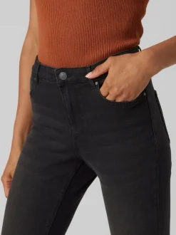 VMJUNE Medelhög Midja Slim Fit Jeans