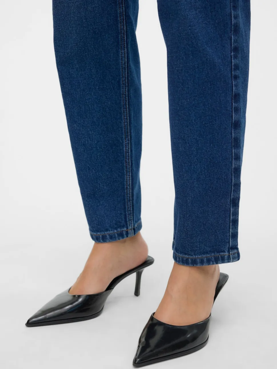 VMKYLA Medelhög Midja Rak Passform Jeans