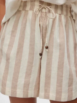VMLINA Shorts