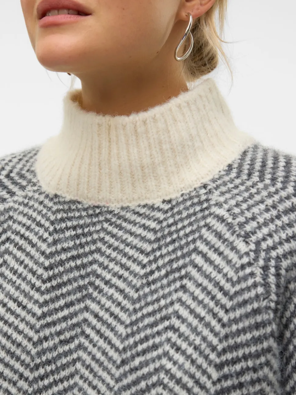 VMNAOMI Pullover