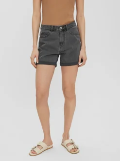 VMNINETEEN Shorts