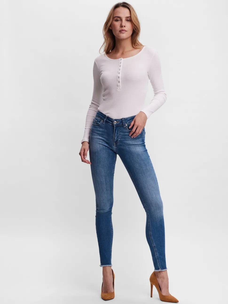 VMPEACH Medelhög Midja Skinny Fit Jeans