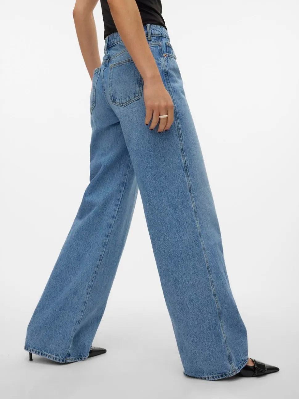 VMREMY Medelhög Midja Vid Passform Jeans