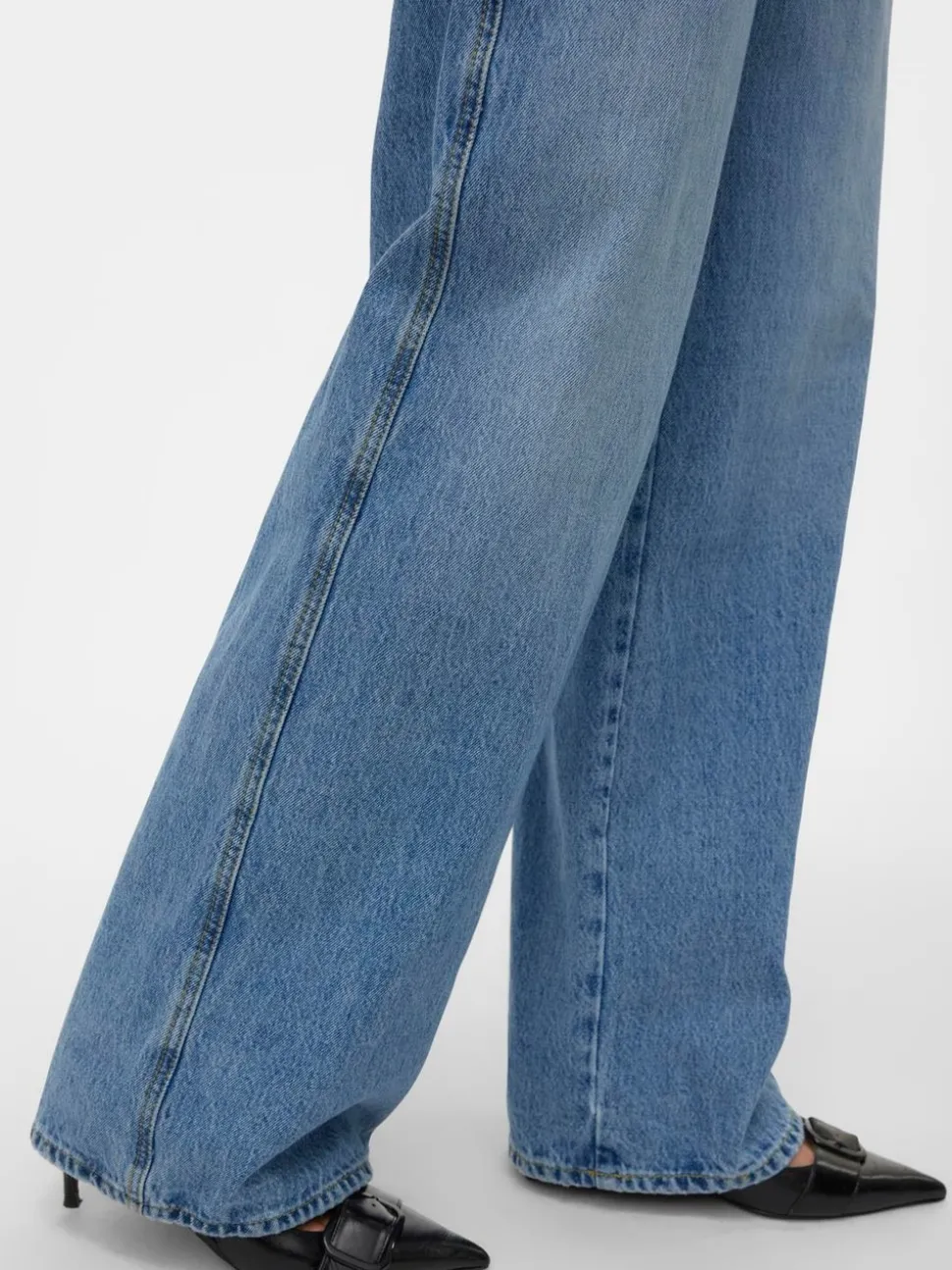 VMREMY Medelhög Midja Vid Passform Jeans