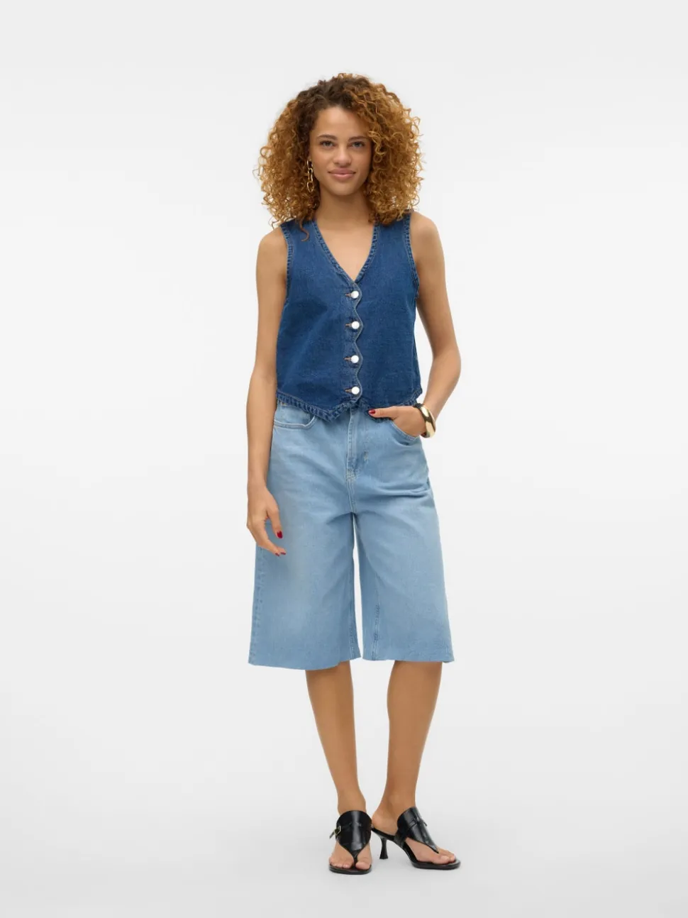 VMROWENA Shorts