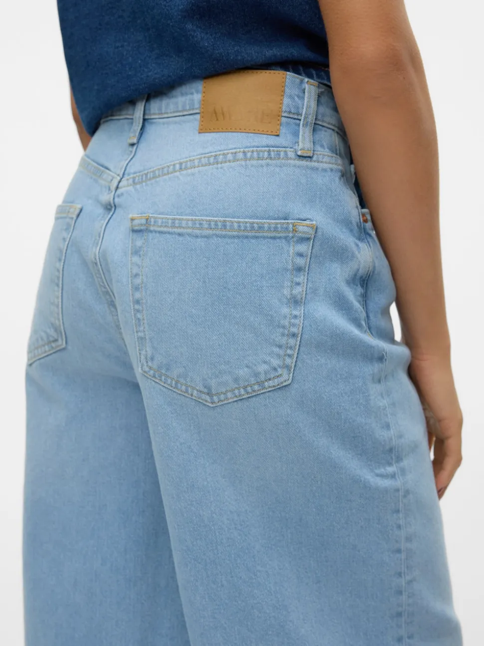 VMROWENA Shorts