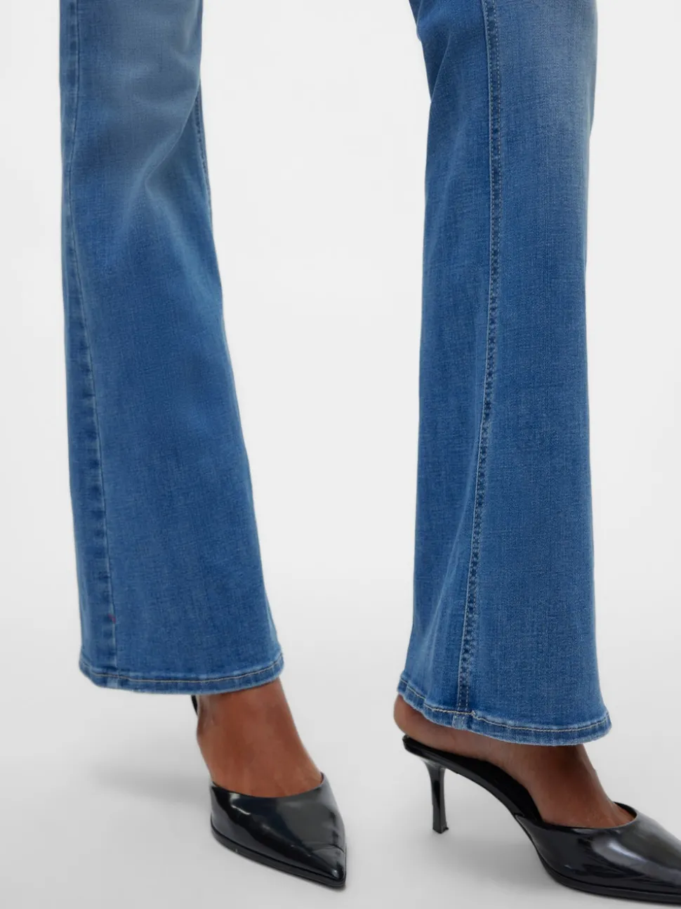 VMSIGI Låg Midja Utsvängd Passform Jeans