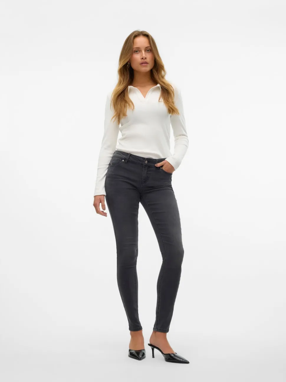 VMSYLVIA Låg Midja Skinny Fit Jeans