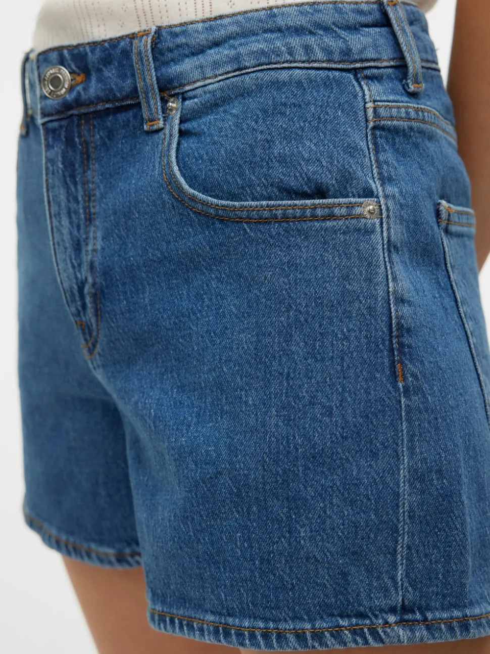 VMTESS Shorts