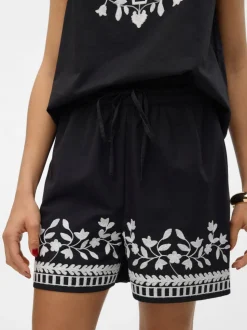 VMVACATION Shorts
