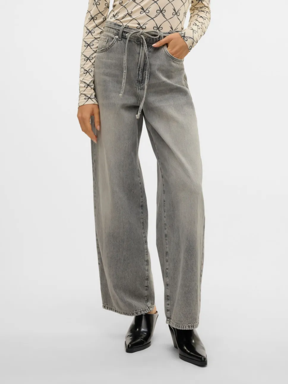 VMWIEN Medelhög Midja Vida Ben Jeans