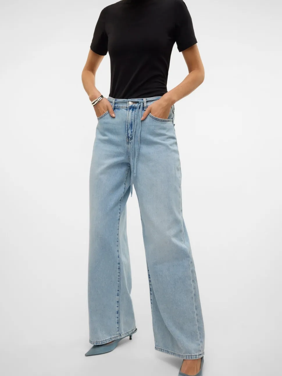 VMWIEN Medelhög Midja Vida Ben Jeans