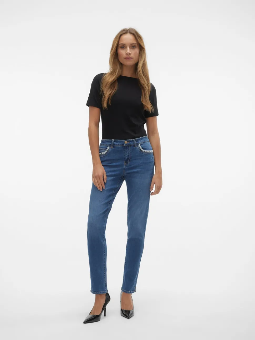 VMYOURS Medelhög Midja Avsmalnande Passform Jeans